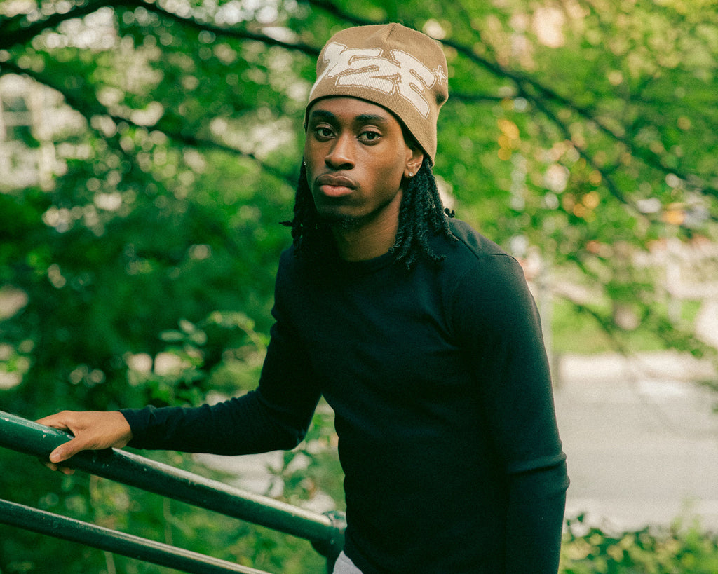 M2E JACQUARD BEANIE - BROWN